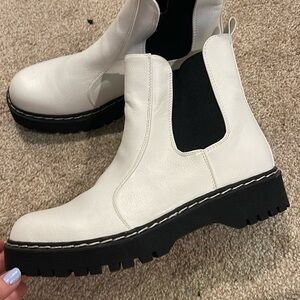 Sincerely Jules White Chelsea Boot